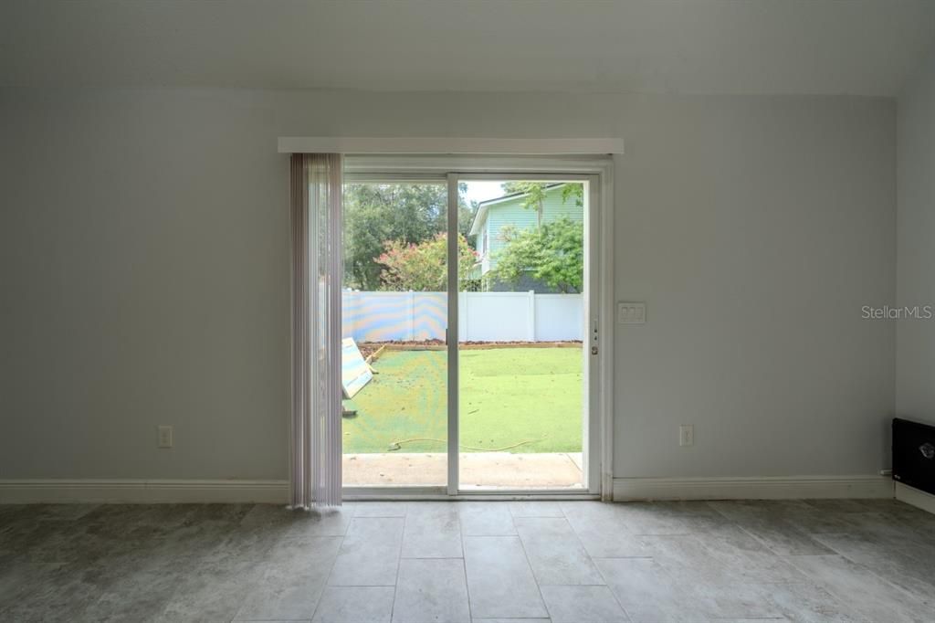 На продажу: $639,000 (5 спален, 3 ванн, 2350 Квадратных фут)