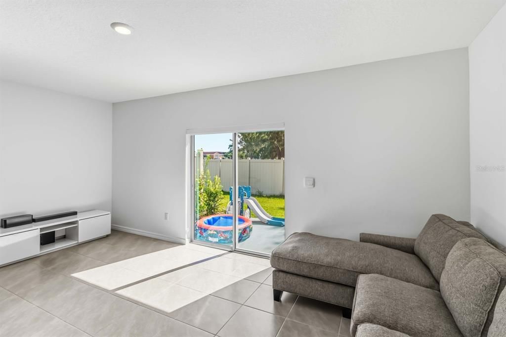 For Sale: $337,990 (3 beds, 2 baths, 1488 Square Feet)