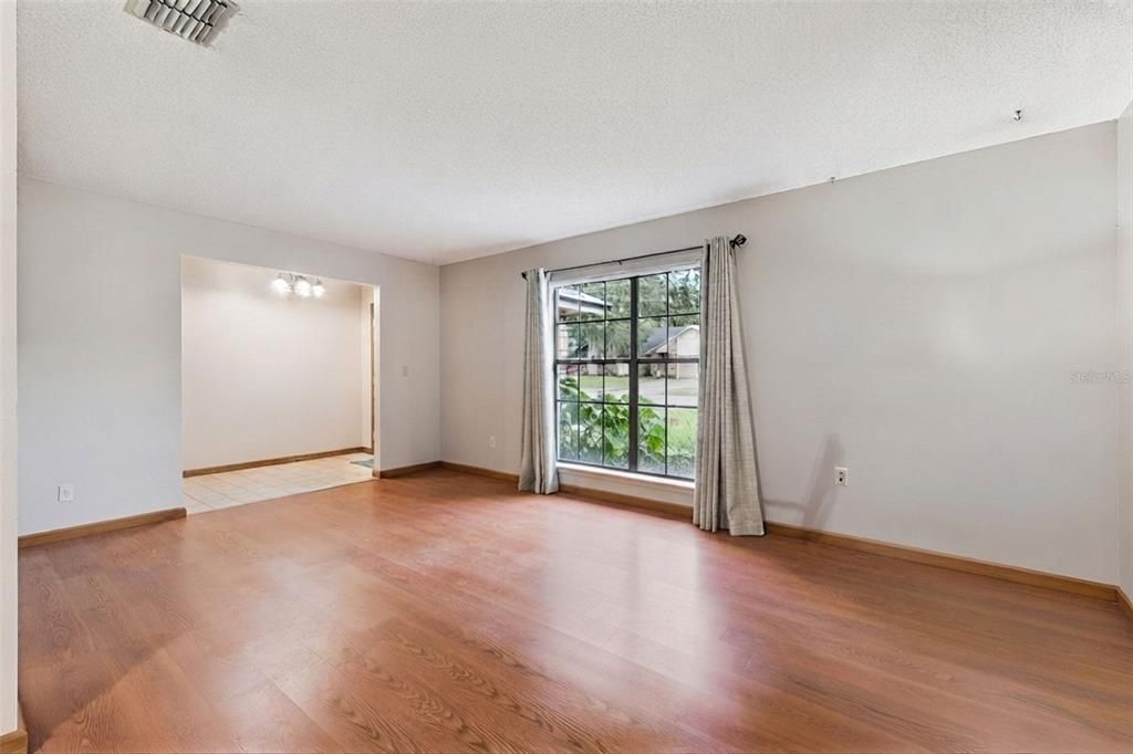En Venta: $515,000 (3 camas, 2 baños, 1737 Pies cuadrados)