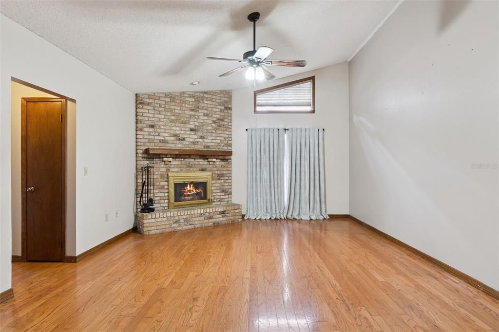 En Venta: $515,000 (3 camas, 2 baños, 1737 Pies cuadrados)