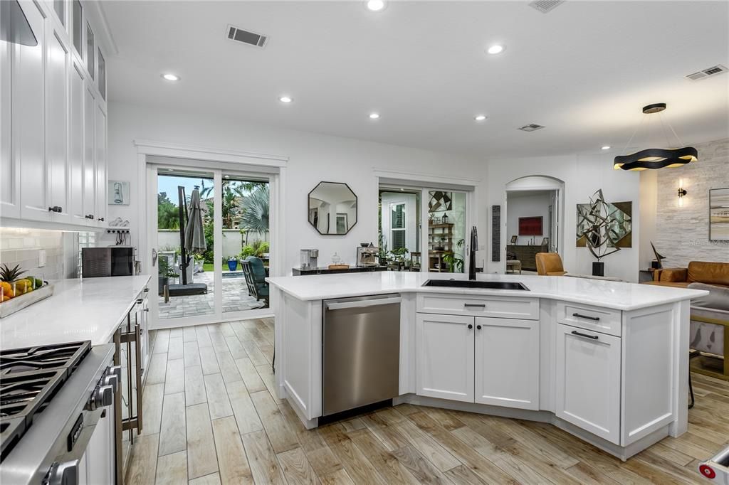 For Sale: $1,095,000 (4 beds, 2 baths, 2442 Square Feet)