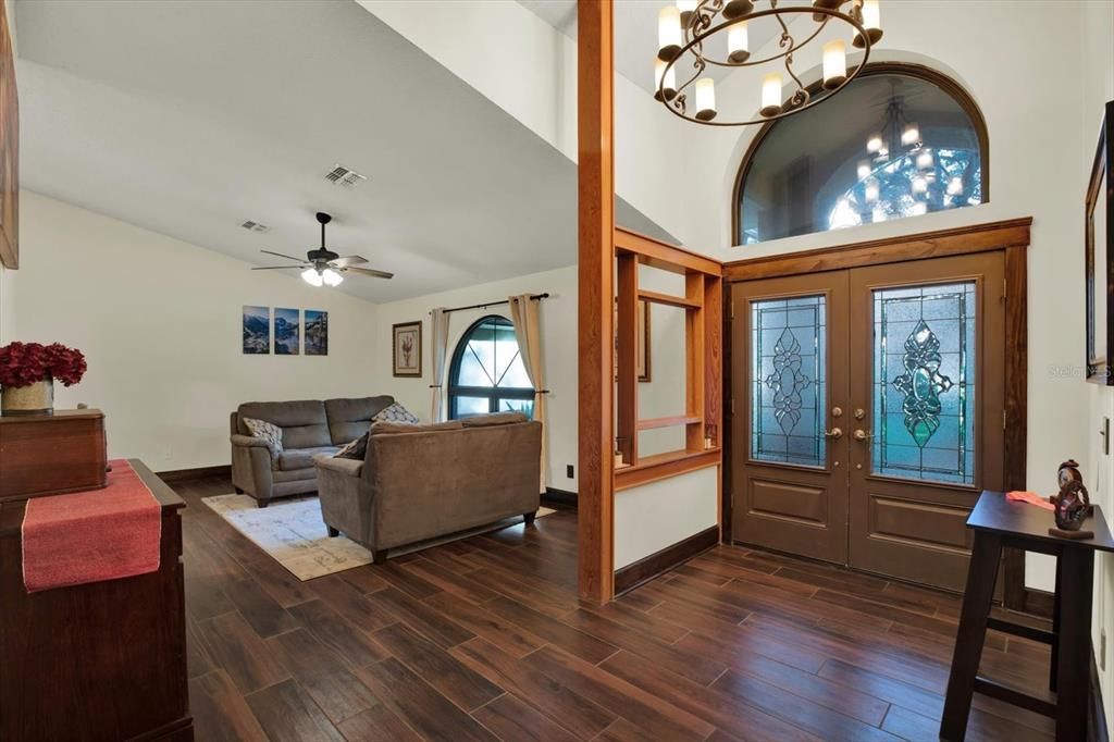 For Sale: $515,000 (3 beds, 2 baths, 2210 Square Feet)