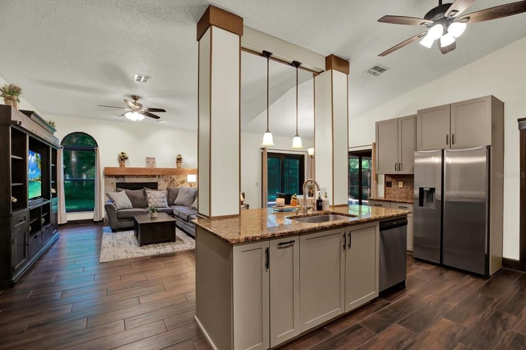 For Sale: $515,000 (3 beds, 2 baths, 2210 Square Feet)