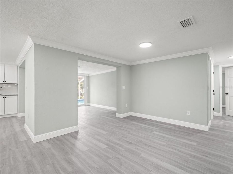 For Sale: $369,900 (4 beds, 2 baths, 2010 Square Feet)