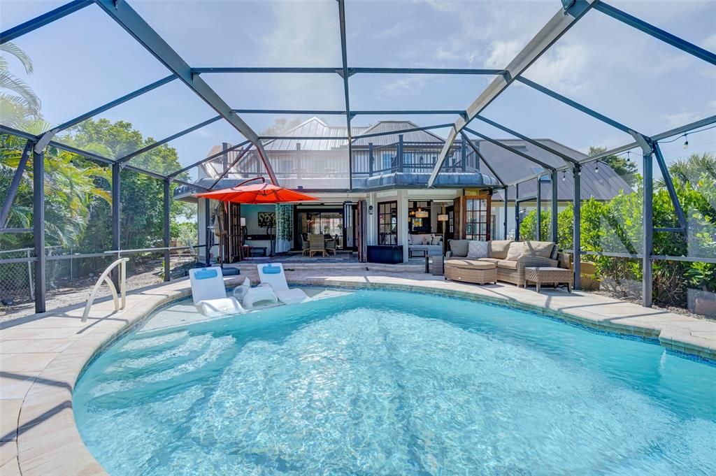 En Venta: $999,999 (3 camas, 4 baños, 3750 Pies cuadrados)
