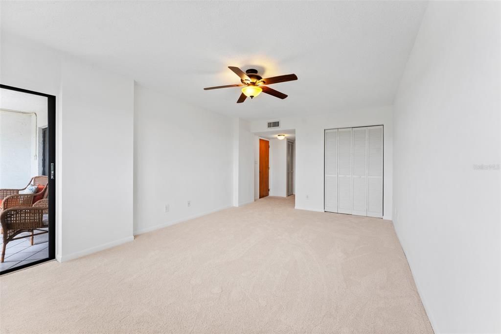 For Sale: $250,000 (2 beds, 2 baths, 1280 Square Feet)