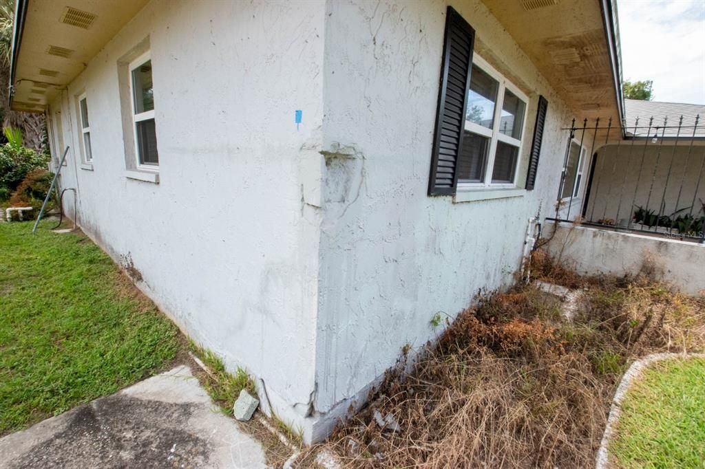 En Venta: $228,000 (3 camas, 2 baños, 2240 Pies cuadrados)