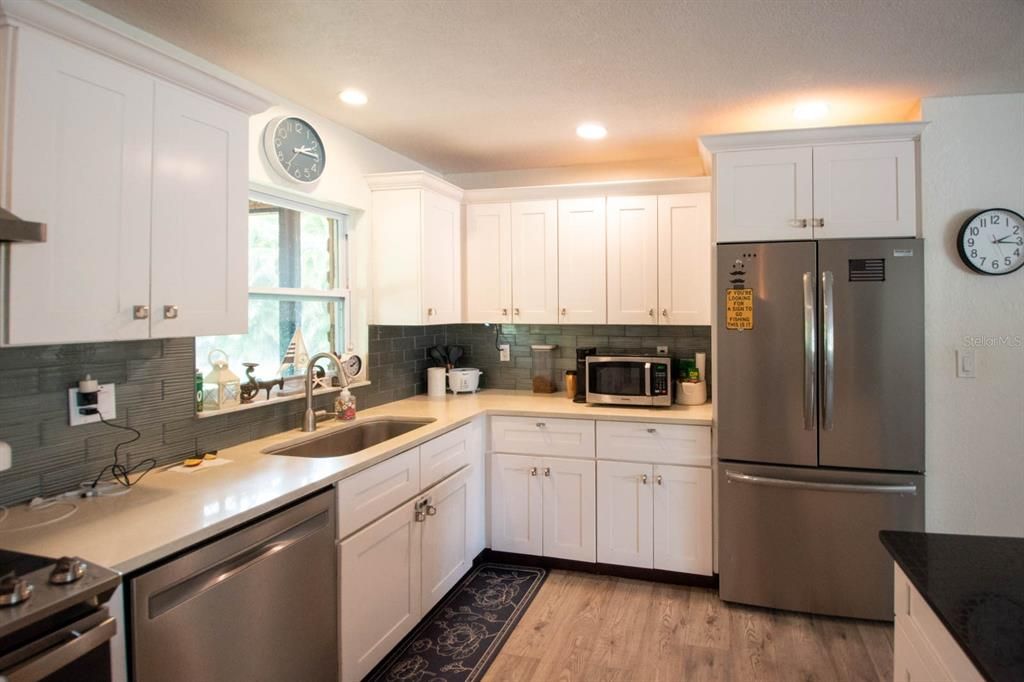 En Venta: $228,000 (3 camas, 2 baños, 2240 Pies cuadrados)