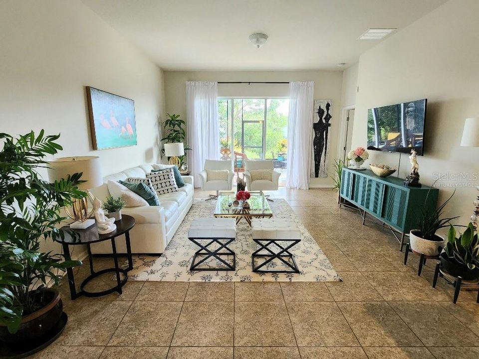En Venta: $349,000 (4 camas, 2 baños, 1604 Pies cuadrados)