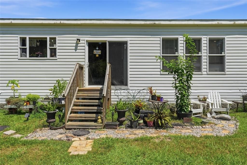 На продажу: $324,990 (3 спален, 2 ванн, 1800 Квадратных фут)