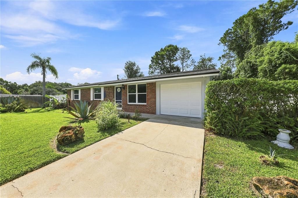 For Sale: $324,900 (3 beds, 1 baths, 1125 Square Feet)