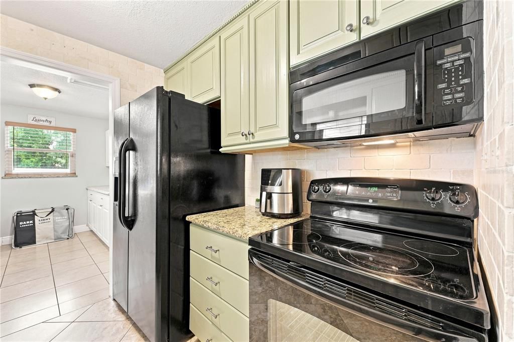 For Sale: $324,900 (3 beds, 1 baths, 1125 Square Feet)