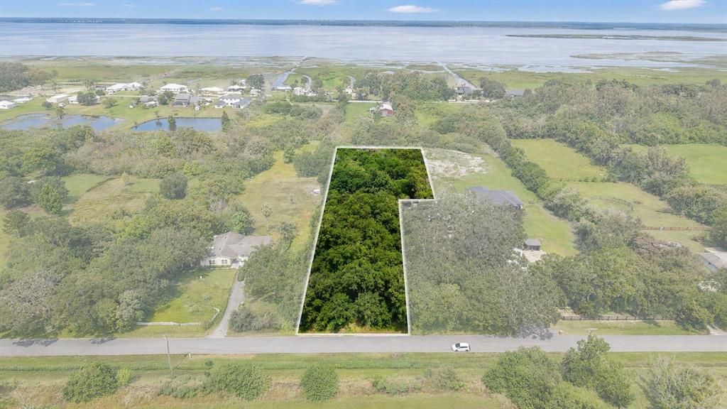 На продажу: $184,900 (2.01 acres)