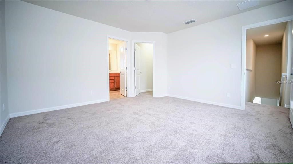 For Rent: $2,500 (3 beds, 2 baths, 1748 Square Feet)