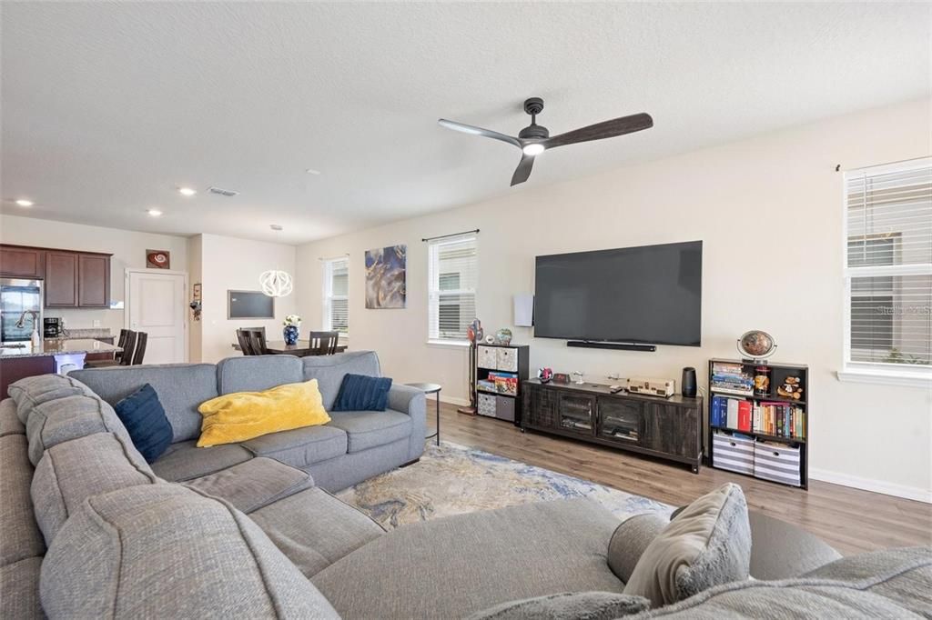 For Rent: $2,500 (3 beds, 2 baths, 1748 Square Feet)
