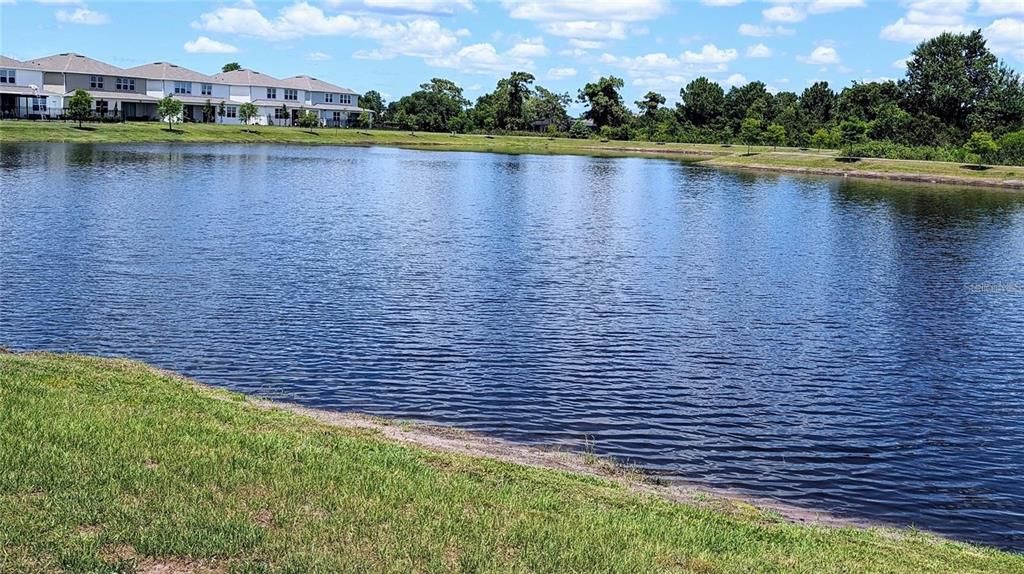 For Rent: $2,500 (3 beds, 2 baths, 1748 Square Feet)