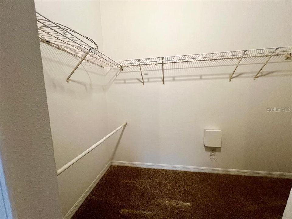 En Renta: $2,250 (3 camas, 3 baños, 1559 Pies cuadrados)