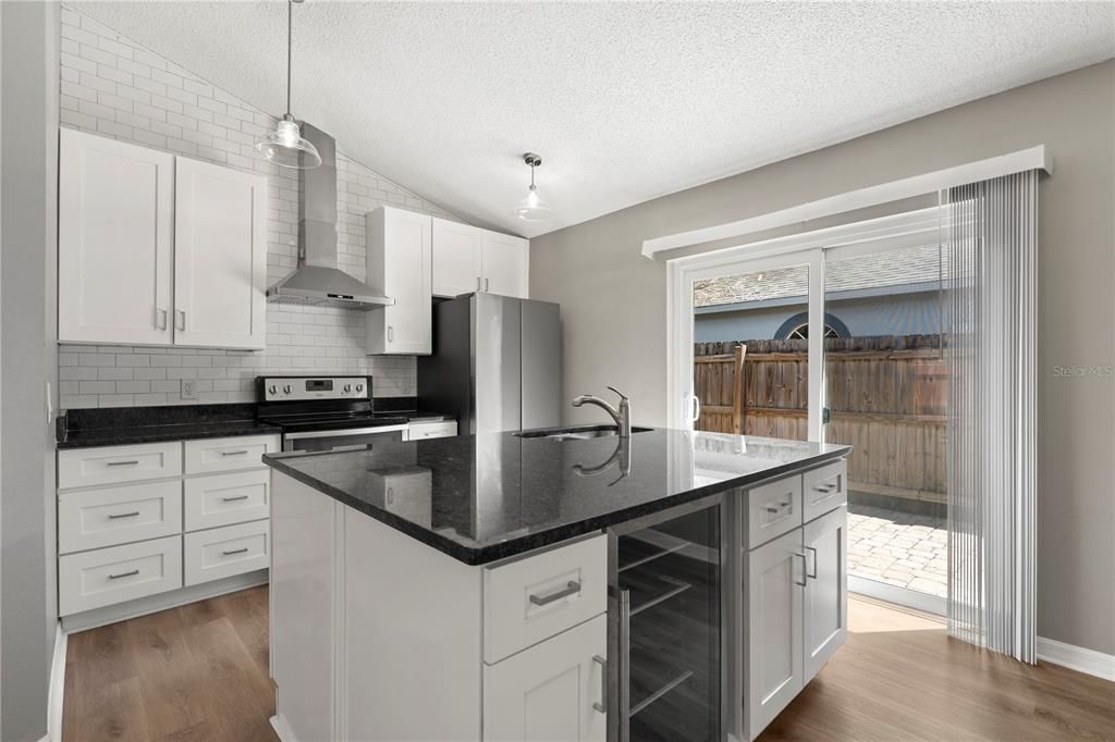 For Sale: $309,900 (3 beds, 2 baths, 1158 Square Feet)