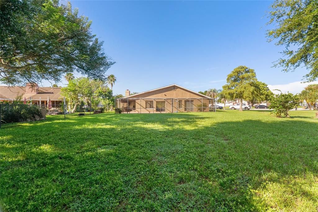 For Rent: $1,900 (4 beds, 2 baths, 1633 Square Feet)