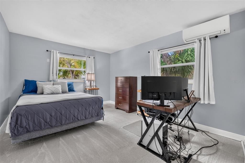 For Sale: $624,900 (4 beds, 2 baths, 1940 Square Feet)