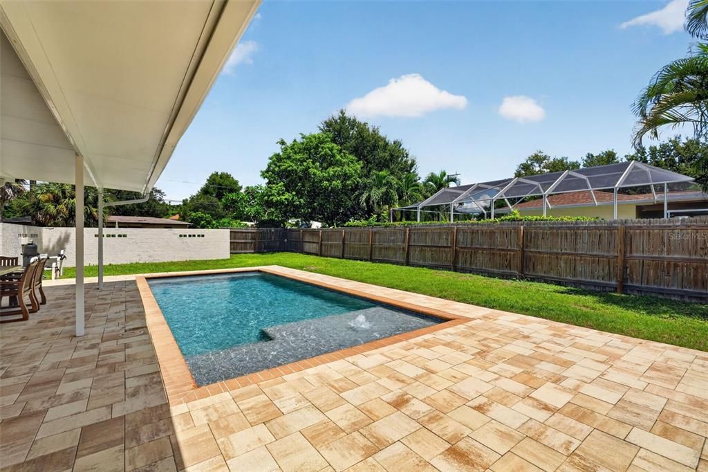 For Sale: $624,900 (4 beds, 2 baths, 1940 Square Feet)