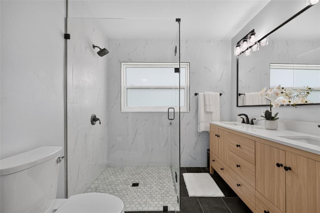 For Sale: $624,900 (4 beds, 2 baths, 1940 Square Feet)