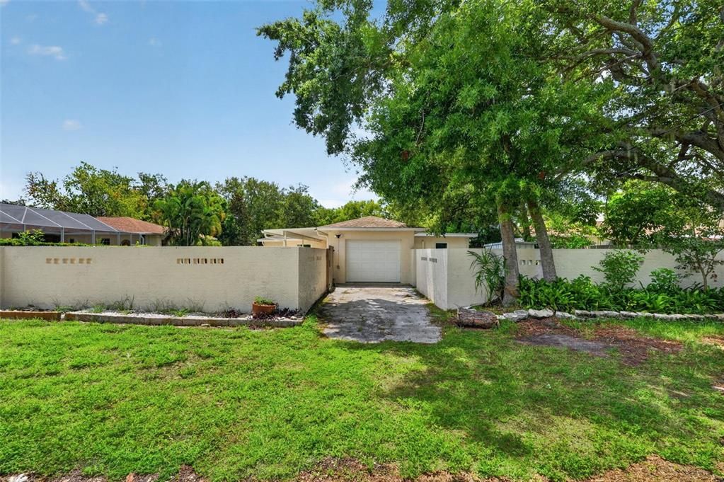 For Sale: $624,900 (4 beds, 2 baths, 1940 Square Feet)