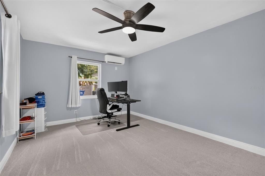 For Sale: $624,900 (4 beds, 2 baths, 1940 Square Feet)