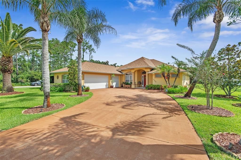 For Sale: $400,000 (3 beds, 2 baths, 1789 Square Feet)