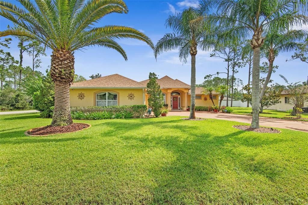 For Sale: $400,000 (3 beds, 2 baths, 1789 Square Feet)