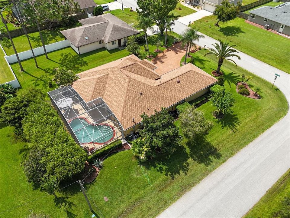 For Sale: $400,000 (3 beds, 2 baths, 1789 Square Feet)