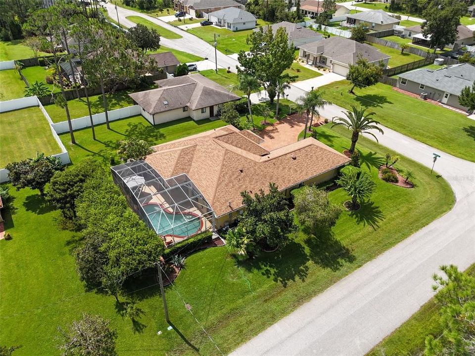 For Sale: $400,000 (3 beds, 2 baths, 1789 Square Feet)