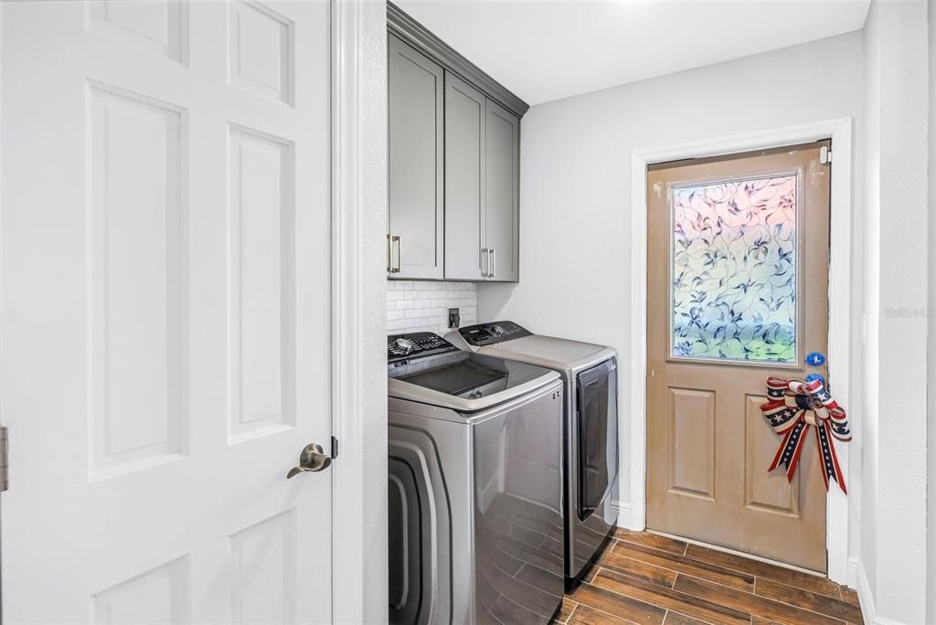 For Sale: $799,000 (4 beds, 3 baths, 2785 Square Feet)