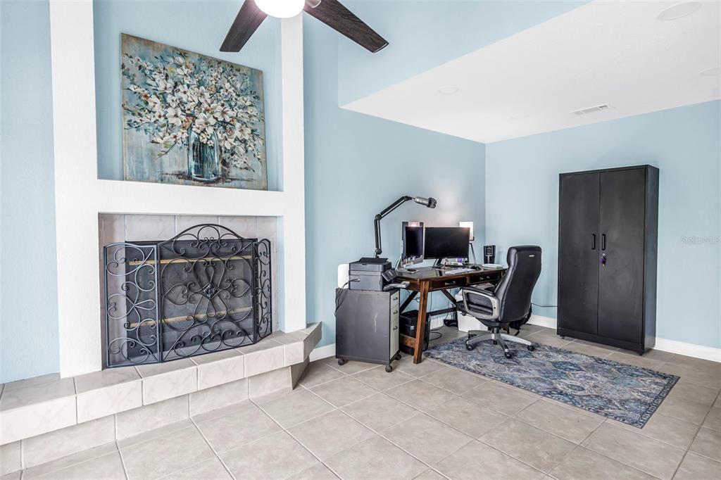 For Sale: $799,000 (4 beds, 3 baths, 2785 Square Feet)