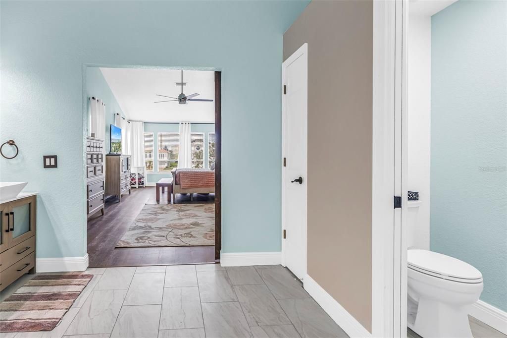 For Sale: $799,000 (4 beds, 3 baths, 2785 Square Feet)