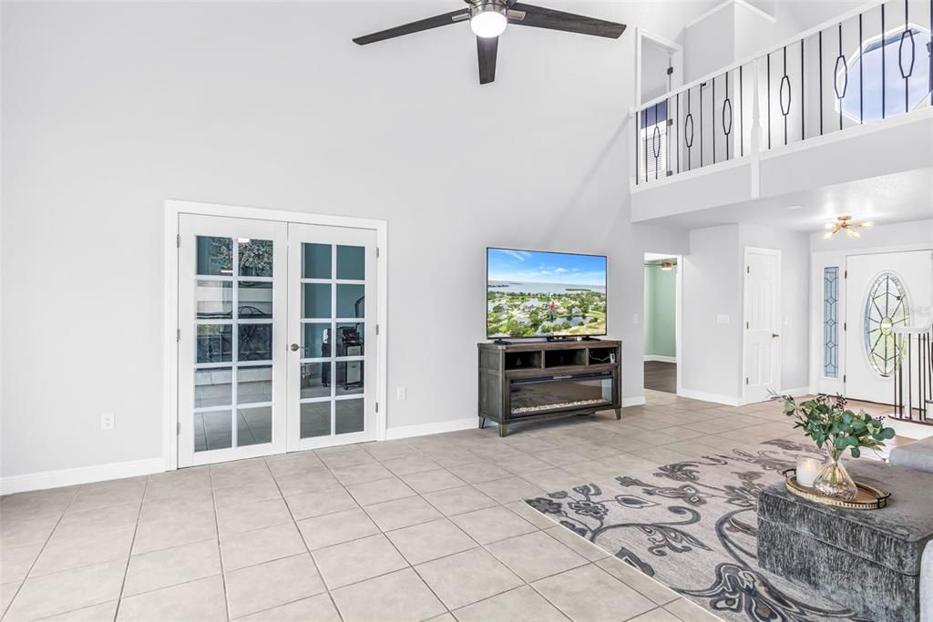 For Sale: $799,000 (4 beds, 3 baths, 2785 Square Feet)