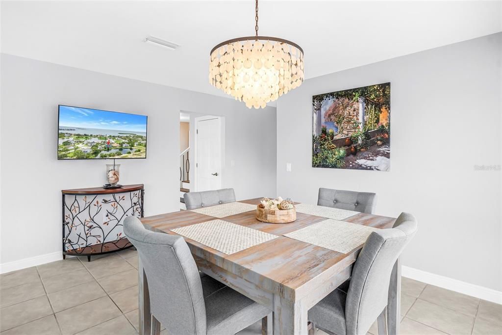 For Sale: $799,000 (4 beds, 3 baths, 2785 Square Feet)