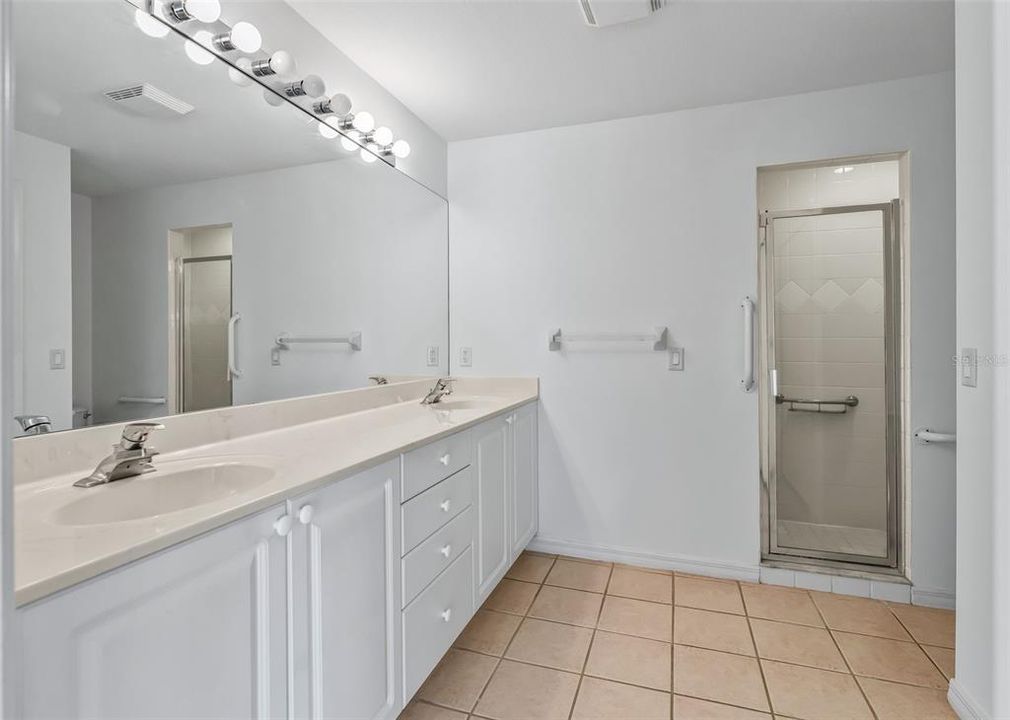 For Sale: $328,500 (3 beds, 2 baths, 1519 Square Feet)
