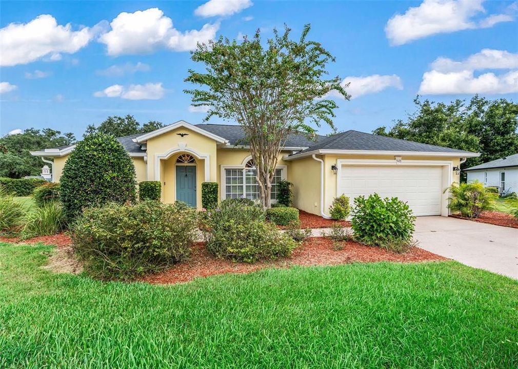 For Sale: $328,500 (3 beds, 2 baths, 1519 Square Feet)