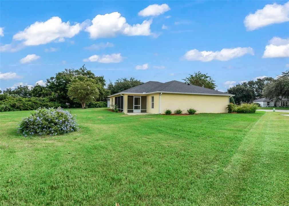 For Sale: $328,500 (3 beds, 2 baths, 1519 Square Feet)