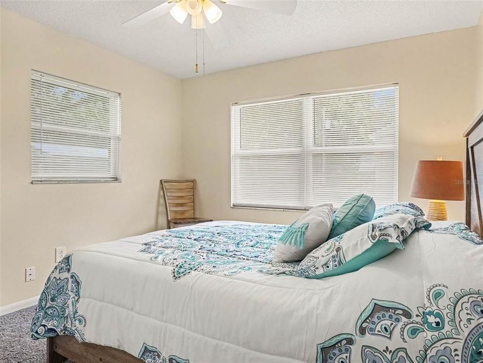 For Sale: $307,000 (3 beds, 2 baths, 1552 Square Feet)