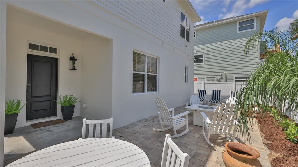 For Sale: $2,390,000 (4 beds, 4 baths, 2822 Square Feet)