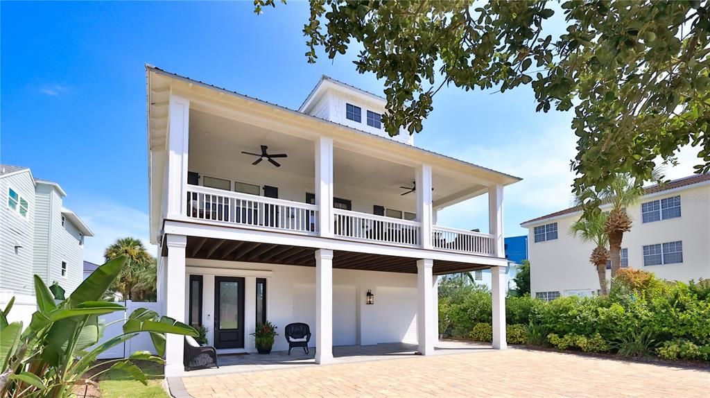 For Sale: $2,390,000 (4 beds, 4 baths, 2822 Square Feet)