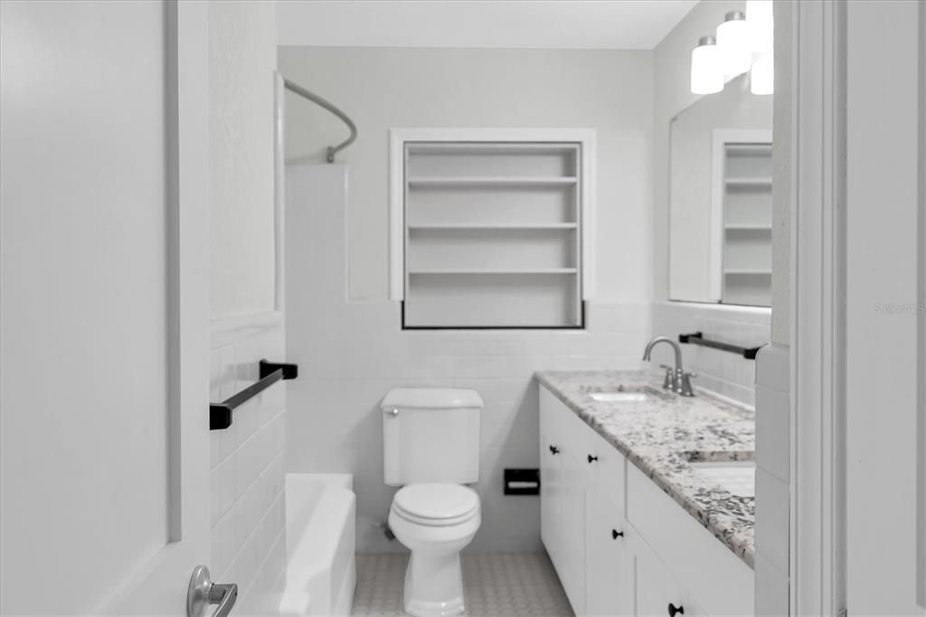 For Rent: $3,500 (3 beds, 2 baths, 1658 Square Feet)