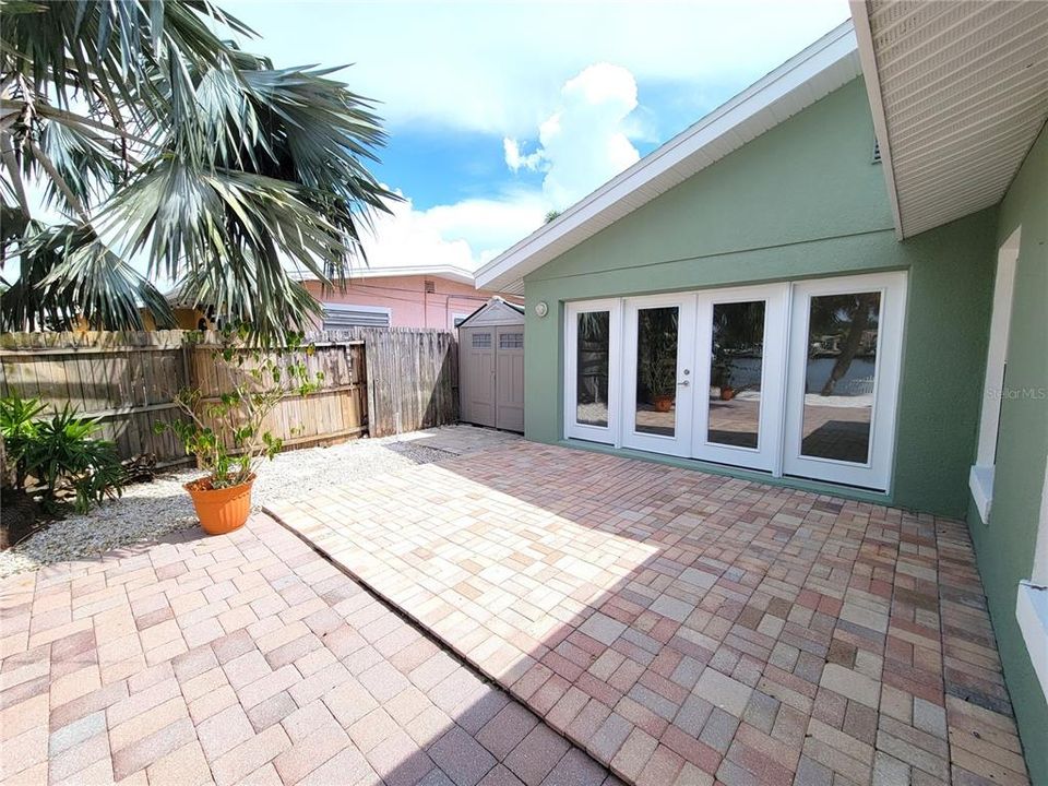 For Rent: $3,500 (3 beds, 2 baths, 1658 Square Feet)