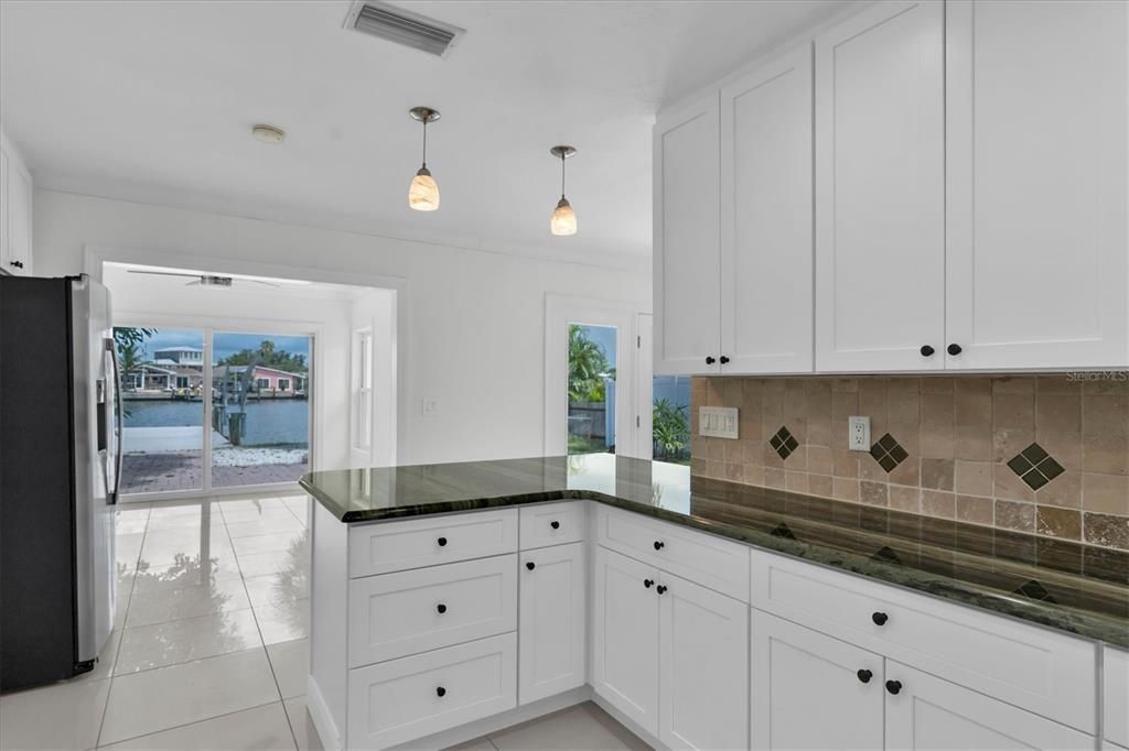 For Rent: $3,500 (3 beds, 2 baths, 1658 Square Feet)