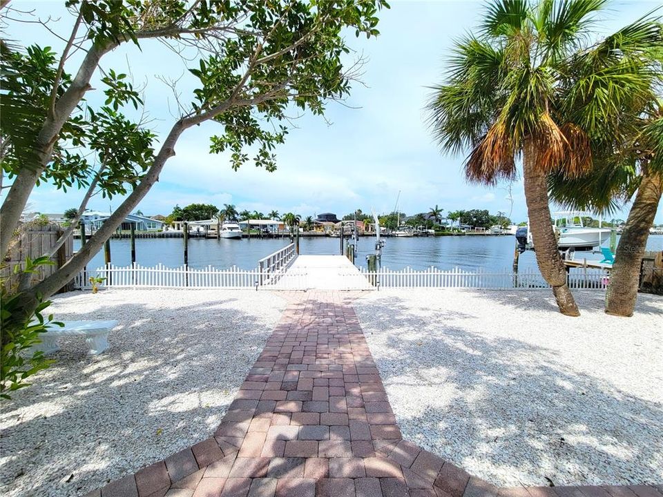 For Rent: $3,500 (3 beds, 2 baths, 1658 Square Feet)