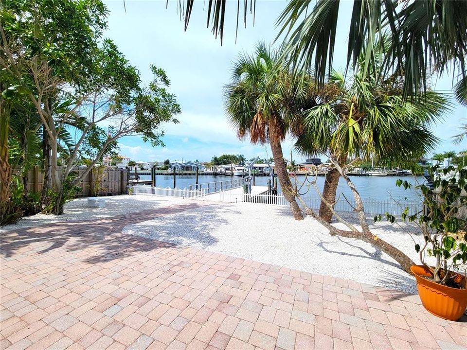 For Rent: $3,500 (3 beds, 2 baths, 1658 Square Feet)