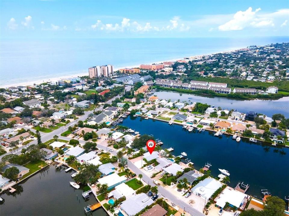 For Rent: $3,500 (3 beds, 2 baths, 1658 Square Feet)