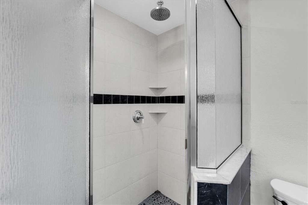 For Rent: $3,500 (3 beds, 2 baths, 1658 Square Feet)